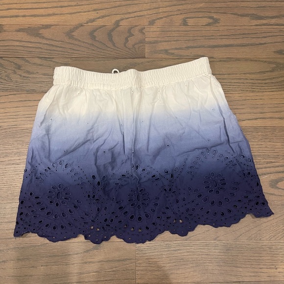 EXPRESS DIP DYED EYELET TRIM SKIRT - Picture 2 of 5